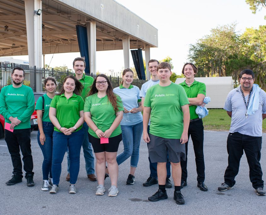 Publix associates for day of caring